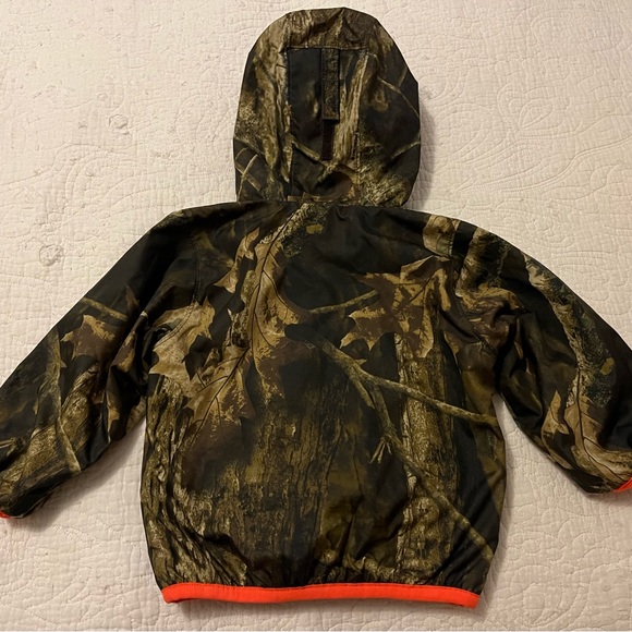 Children’s Columbia fleece lined rain jacket. Size 6-12 months. Camo pattern - Picture 3 of 4